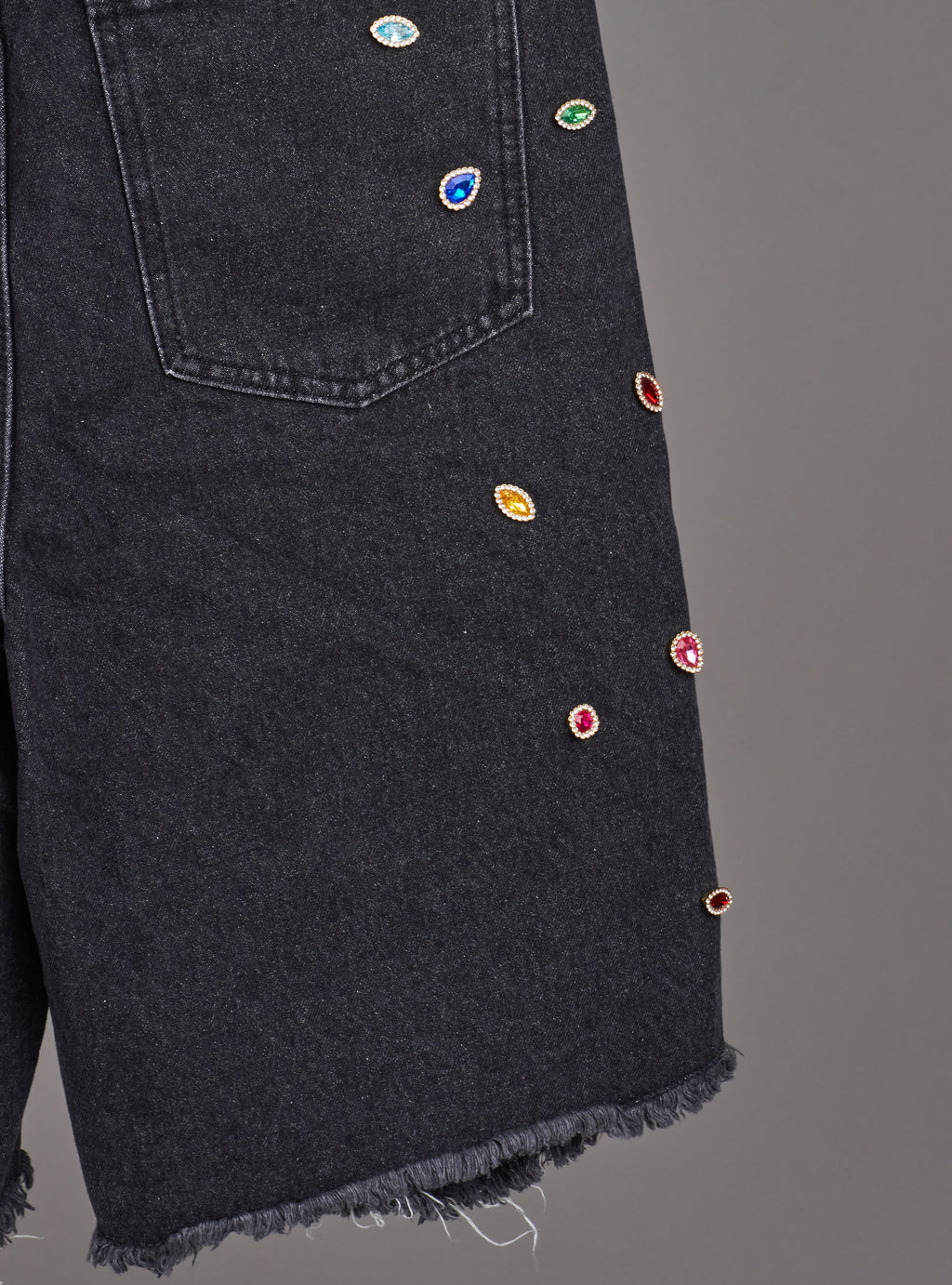 NME Shorts - Larry - Dark Grey - 002