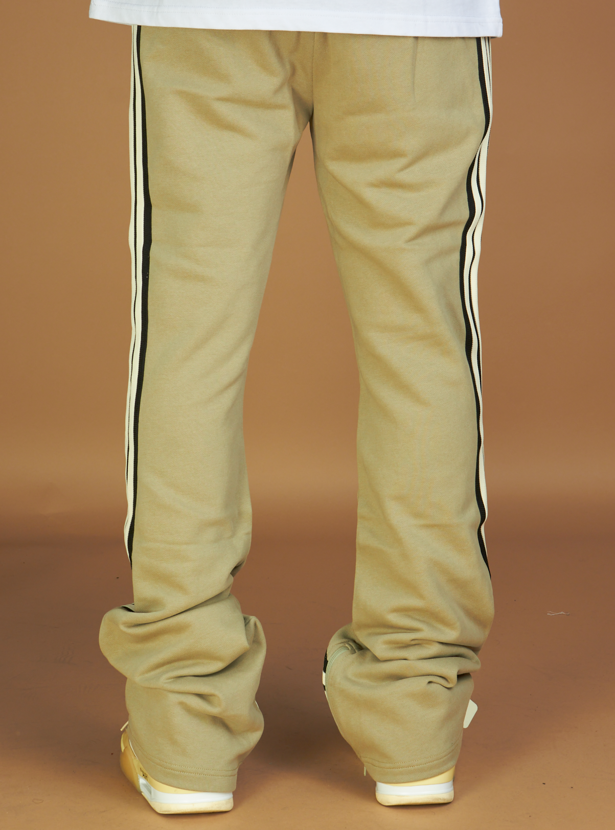 NME - Fleece Tracks - Crix - Olive - 121 - Stacked Sweatpants