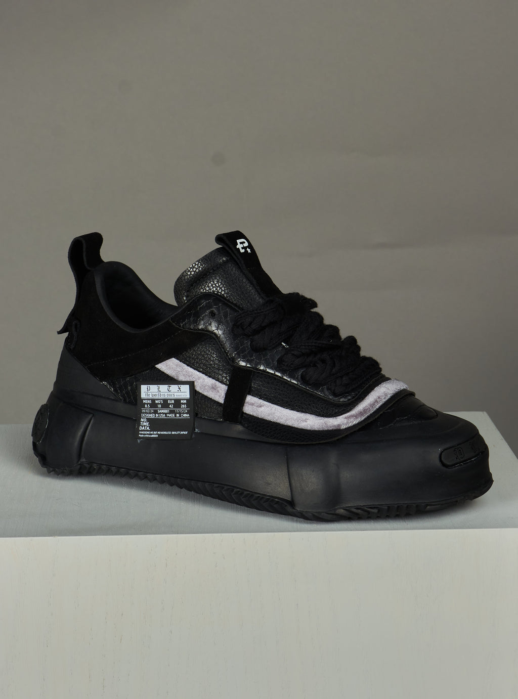 Politics Shoes - Pierwalker - Black - 101