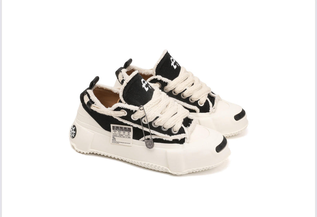 Politics Shoes - Bergen - Black - 201