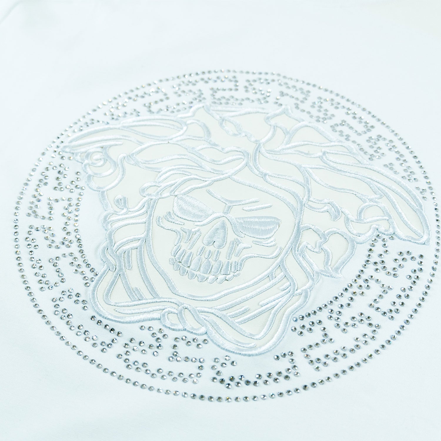 Makobi T-Shirt - M404 Bianco Medusa - White