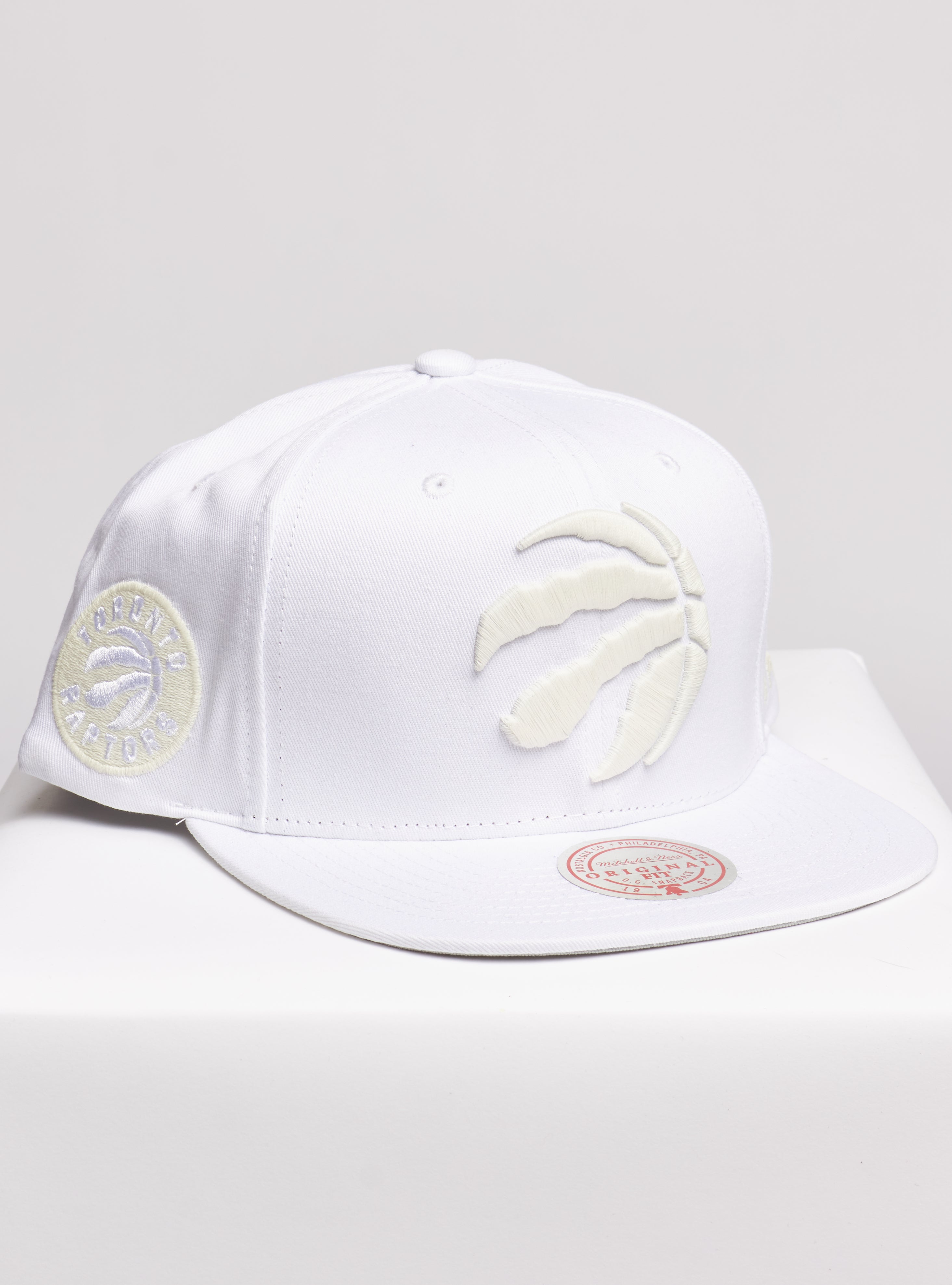 Mitchell & Ness Snapback - UV Reactive - Toronto Raptors - White - SH20023